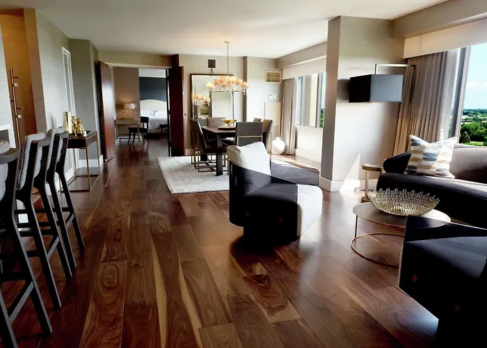 Hilton Chicago Hills & Conference Center 4* Oak Brook
