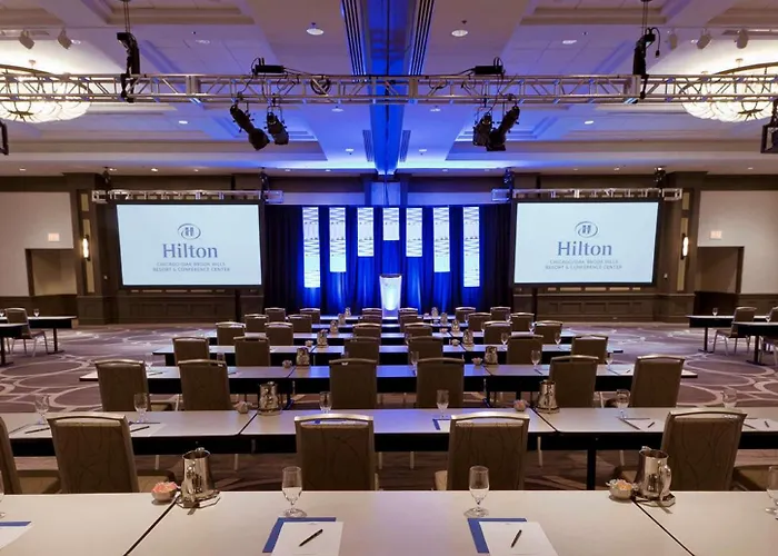 Hilton Chicago Hills & Conference Center