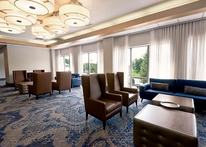 Hilton Chicago Hills & Conference Center 4*