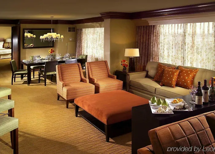 Hilton Chicago Hills & Conference Center